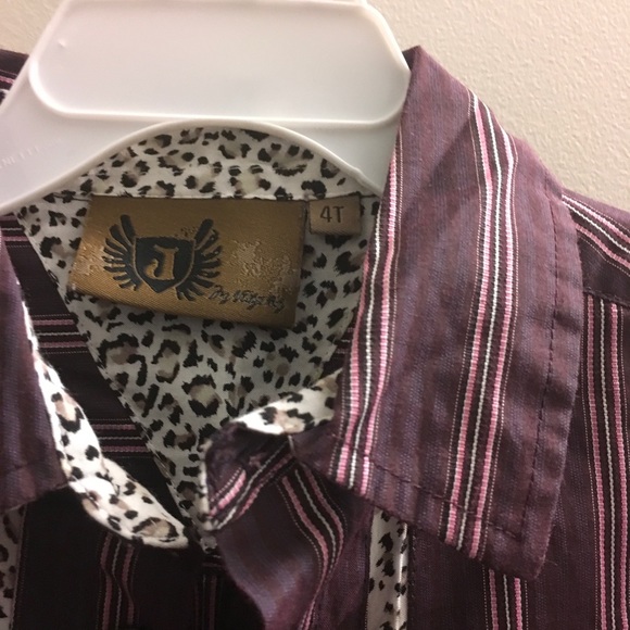 Button down - Picture 2 of 2